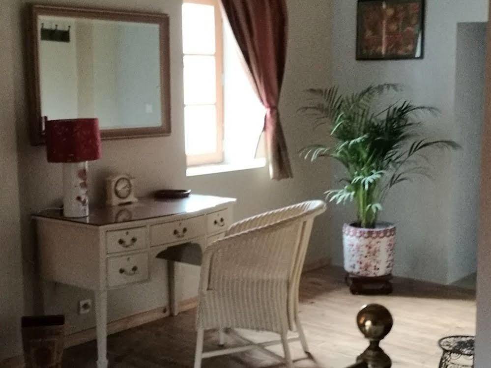 Maison De Textile Apartment Montolieu Екстер'єр фото